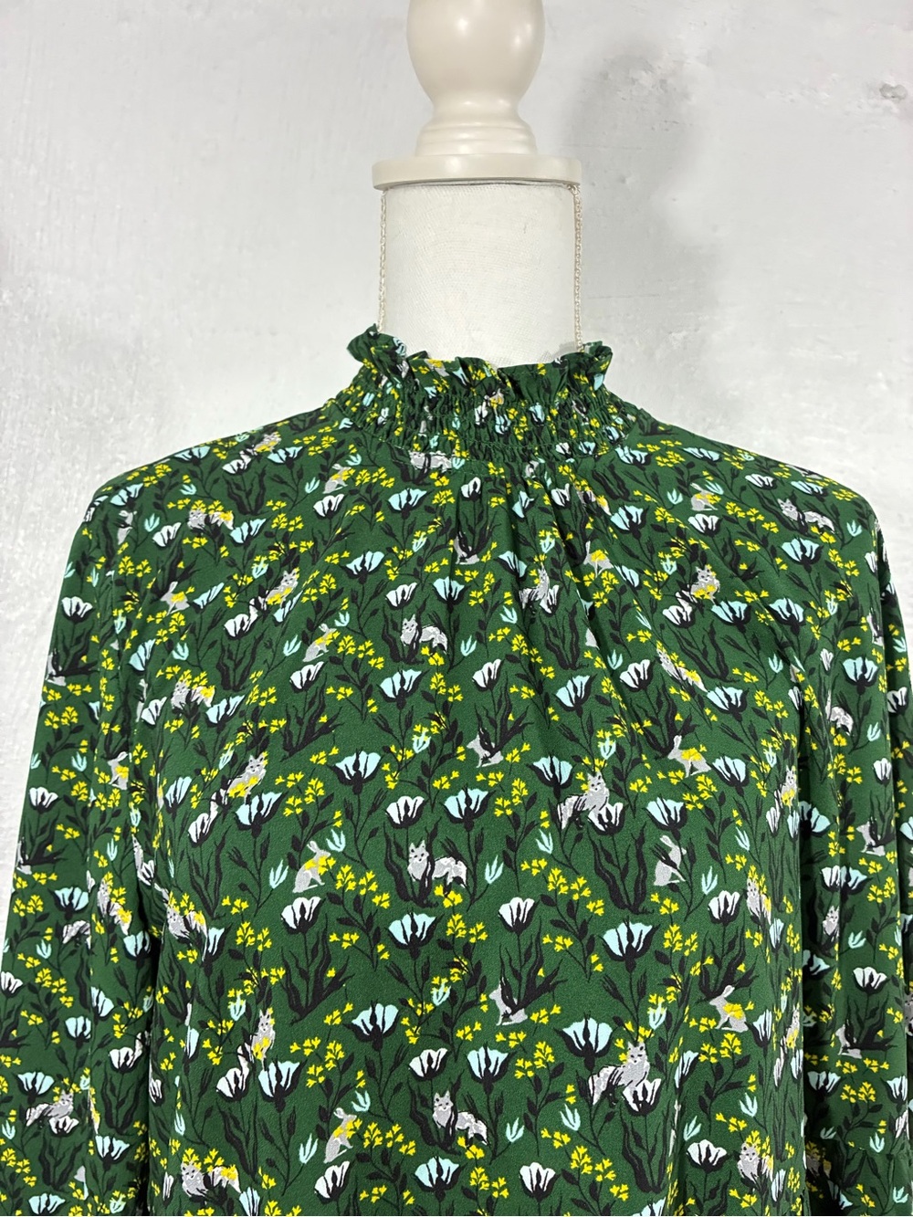 LOFT DITZY WOODLAND SMOCKED DRESS